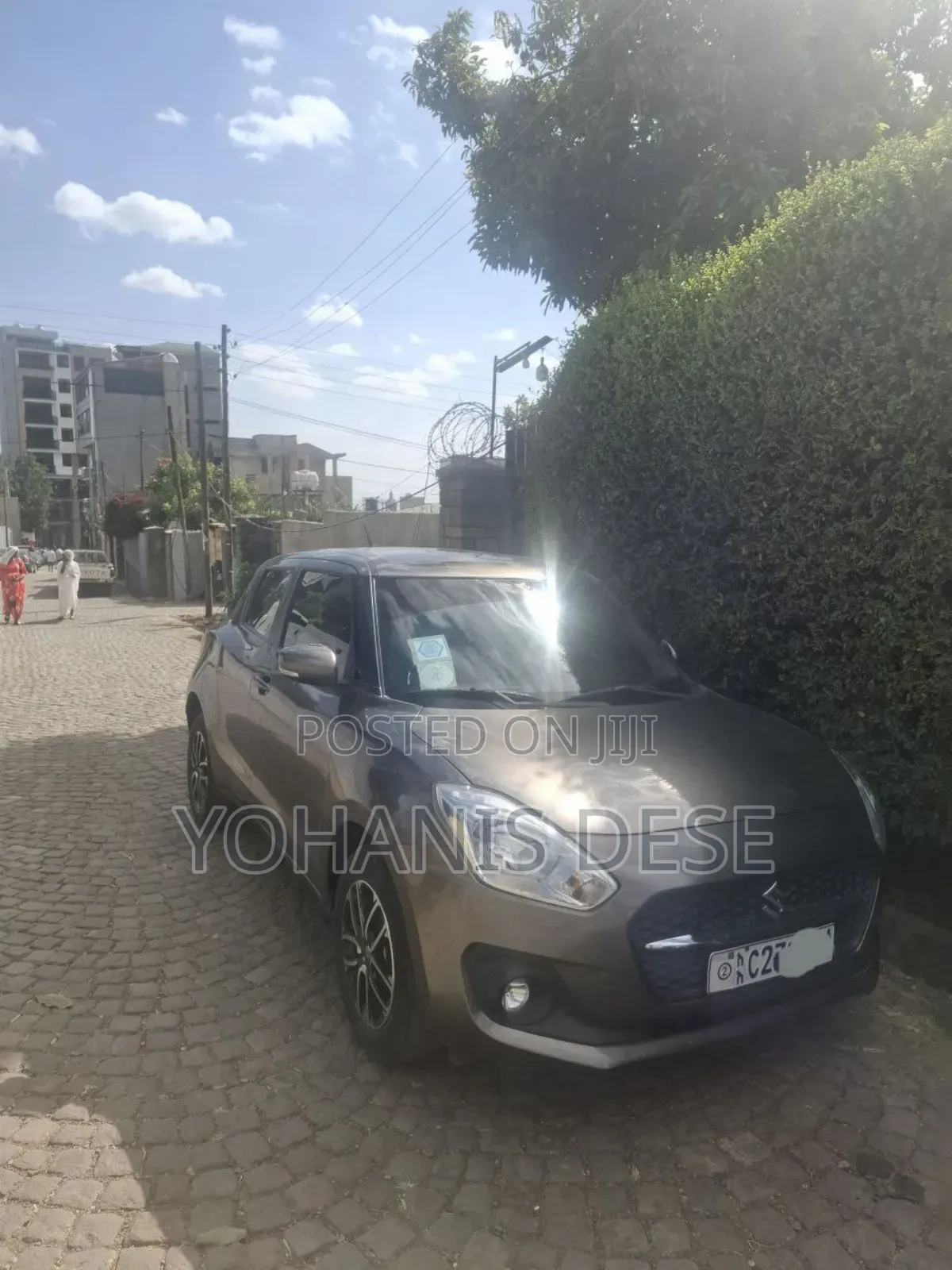 Suzuki Swift 2022 Maroon