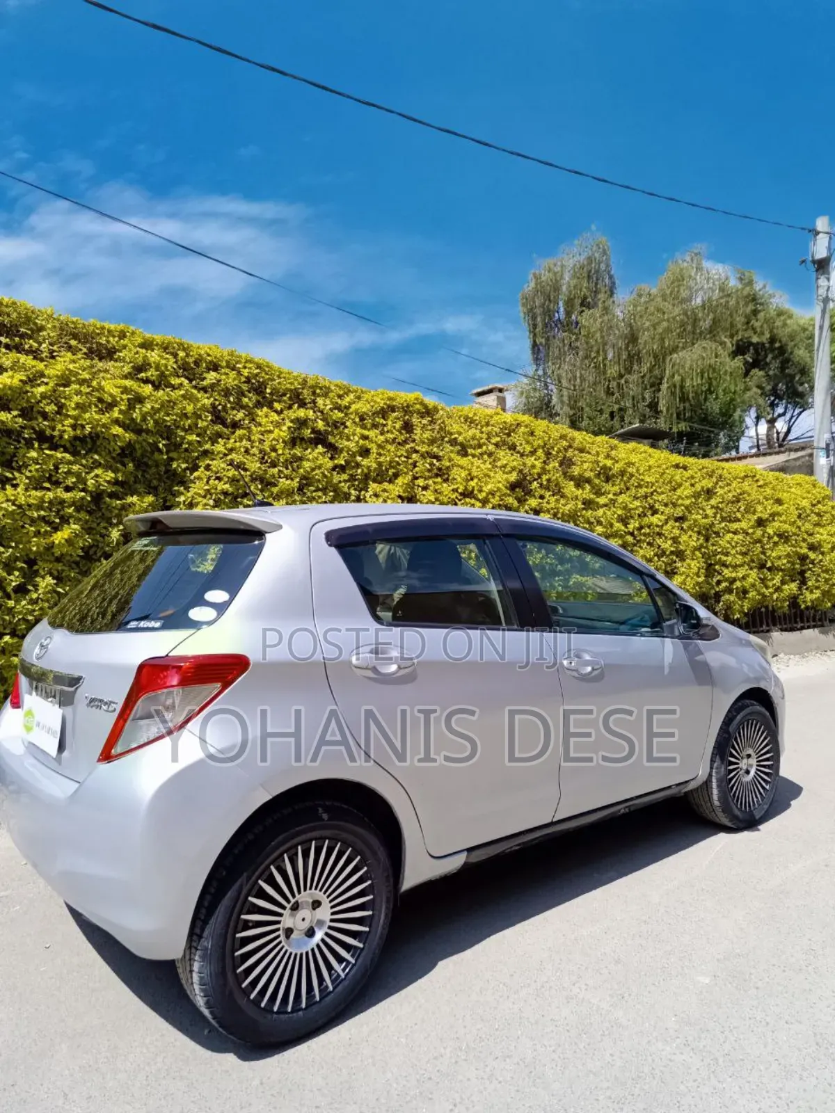 Toyota Yaris 2011 Gray