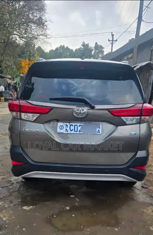 Toyota Rush 2021 Gray