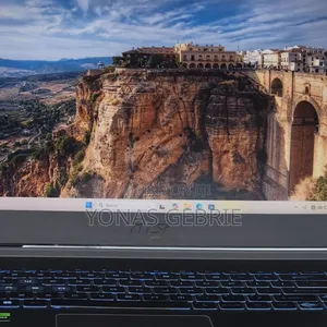 New Laptop MSI 16GB Intel Core I5 SSD 512GB