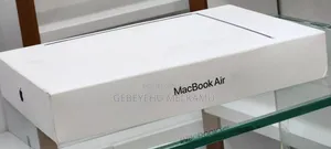 New Laptop Apple MacBook Air 2025 M4 15-Inch 16GB SSD 256GB
