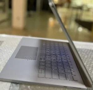 New Laptop Microsoft Surface Book 3 16GB Intel Core I7 SSD 256GB