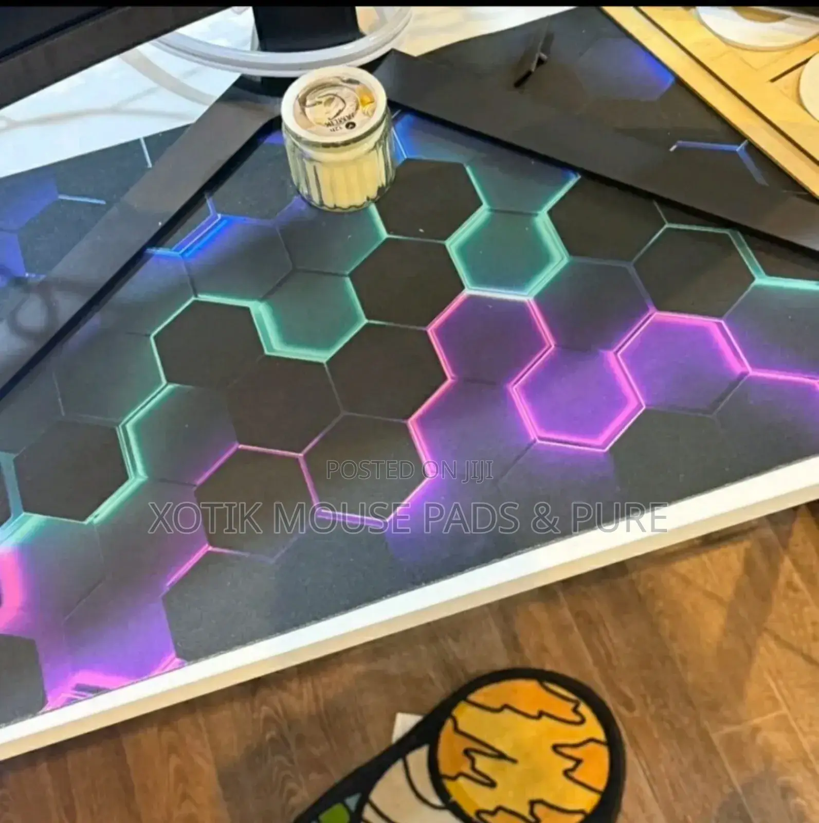 Hexagonal Honeycomb Themed Mouse Pad for Gamers and Office - Desk Mat