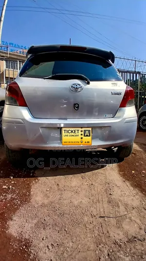 Toyota Yaris 2010 Purple