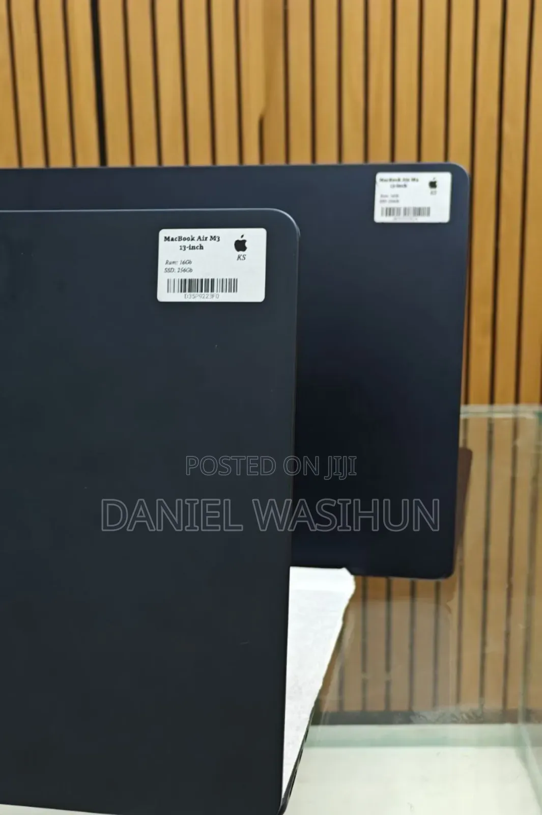 New Laptop Apple MacBook Air 2024 M3 13-Inch 16GB SSD 256GB