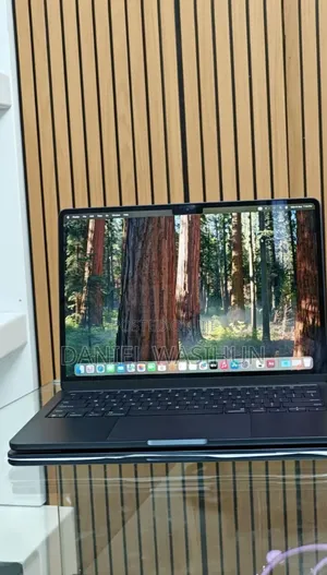 New Laptop Apple MacBook Air 2024 M3 13-Inch 16GB SSD 256GB