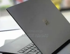 New Laptop Microsoft Surface 16GB Intel Core I7 SSD 256GB