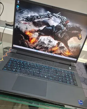 New Laptop Alienware Area-51m 32GB Intel Core I9 SSD 1T