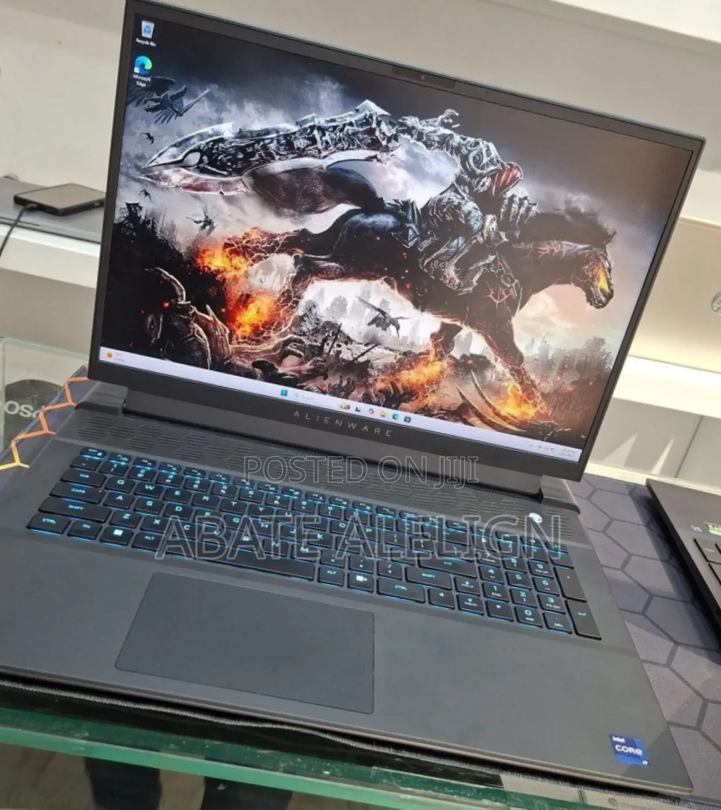 New Laptop Alienware Area-51m 32GB Intel Core I9 SSD 1T