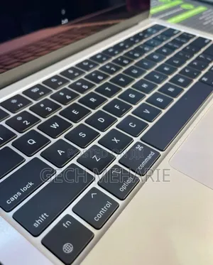 New Laptop Apple MacBook Air 2024 M3 13-Inch 8GB Apple M3 SSD 256GB