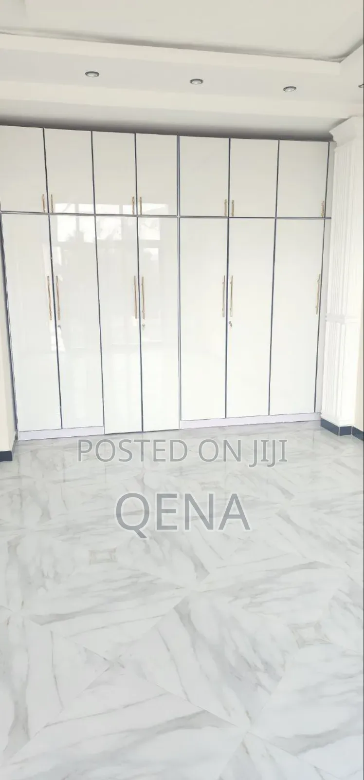 Furnished 7bdrm Maisonette in Akaky Kaliti for sale