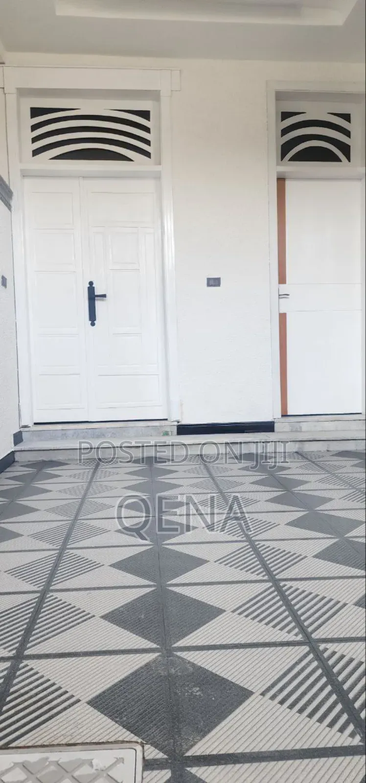 Furnished 7bdrm Maisonette in Akaky Kaliti for sale