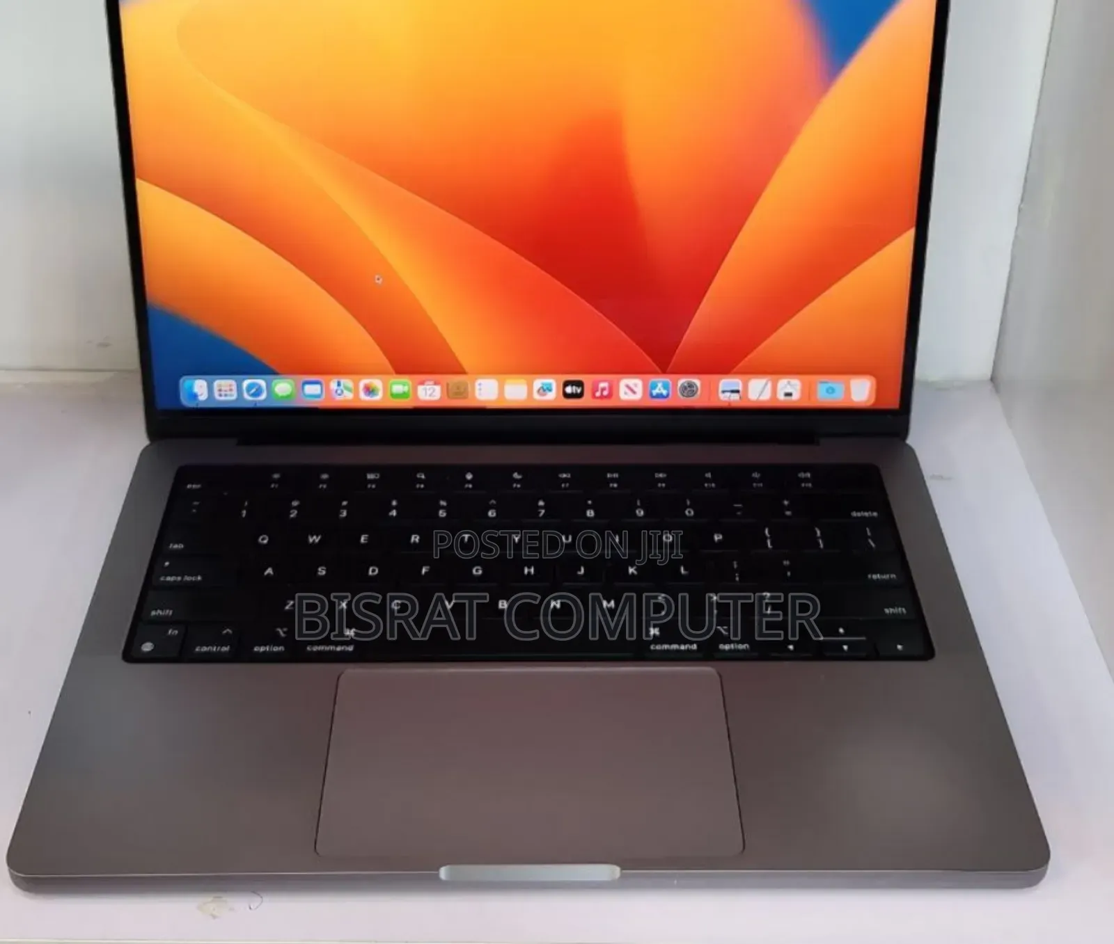 New Laptop Apple MacBook Pro M1 16GB Apple M1 Pro SSD 512GB