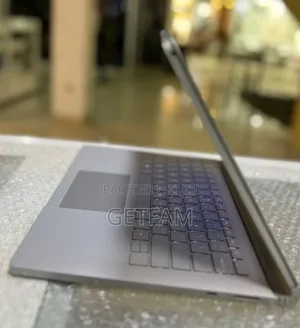 New Laptop Microsoft Surface 16GB Intel Core I7 SSD 256GB