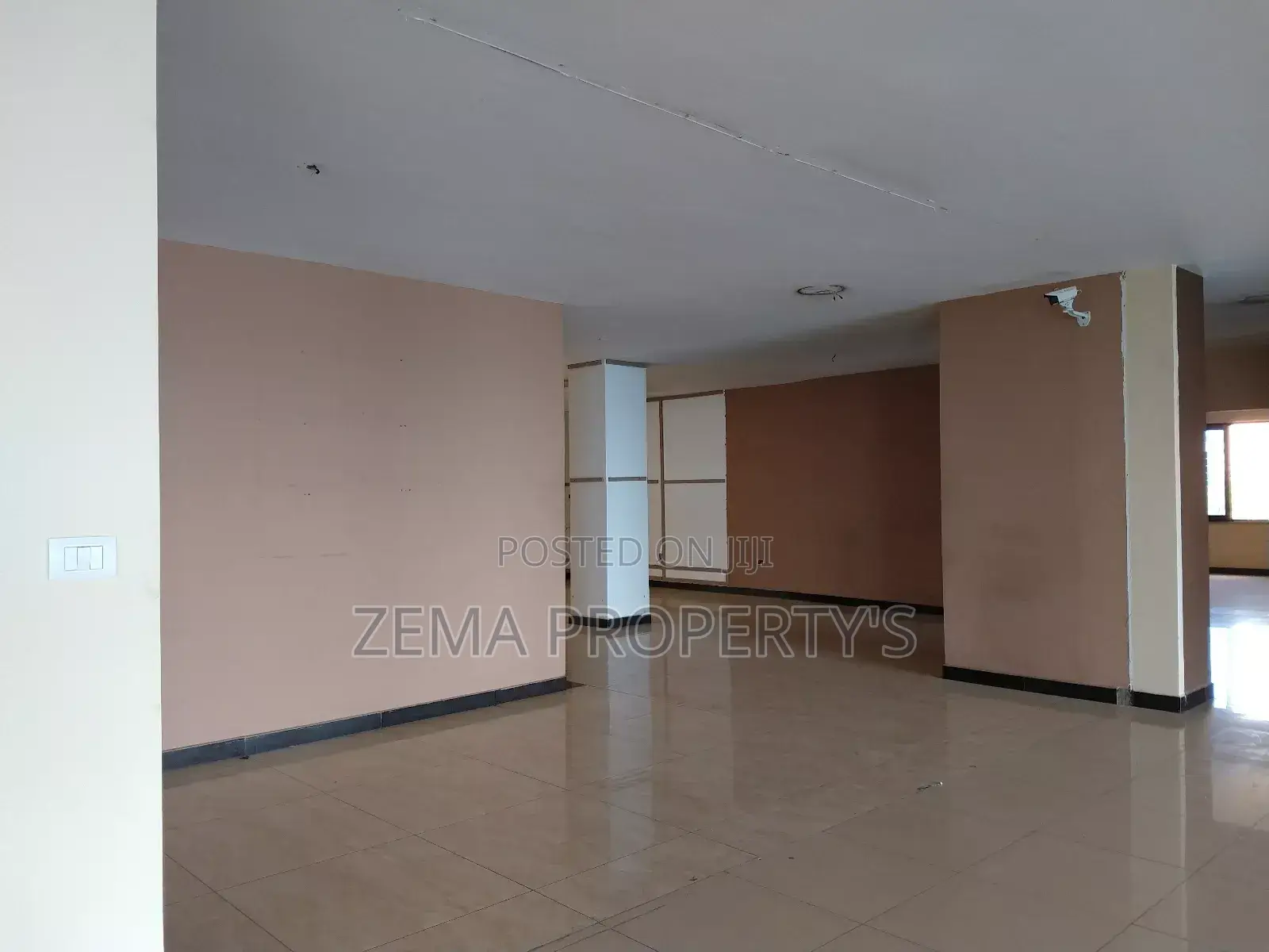 Rent 1200,Ms Office Space for Rent – Main Street Bole