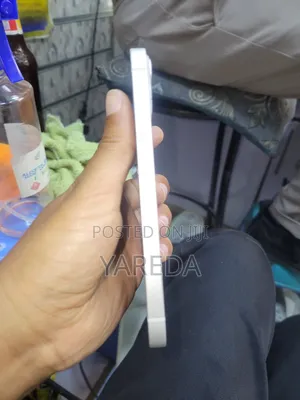 New Apple iPhone 13 128 GB White