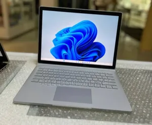 New Laptop Microsoft Surface 16GB Intel Core I7 SSD 256GB