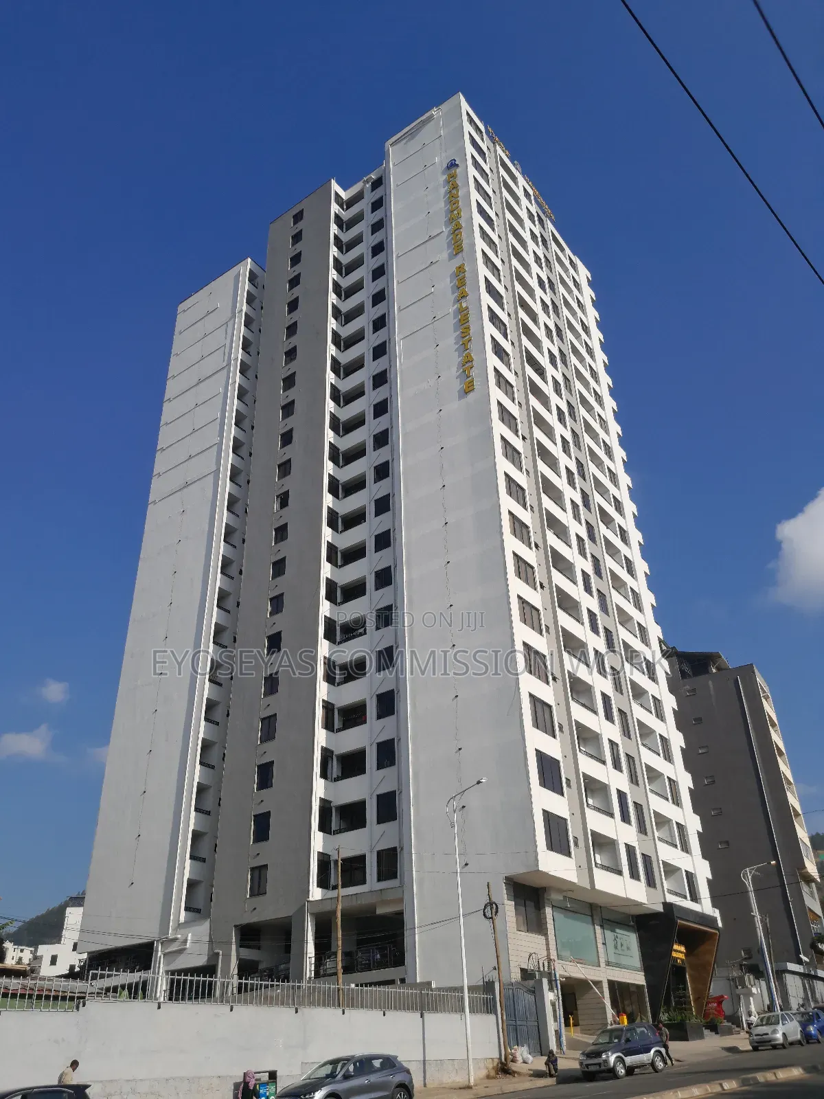 3bdrm Apartment in Yeka for sale