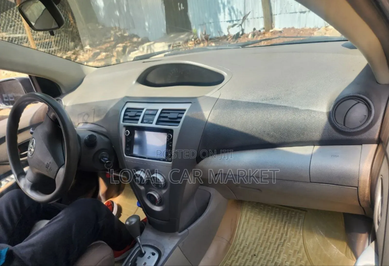 Toyota Yaris 2010 Blue