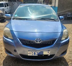 Toyota Yaris 2010 Blue