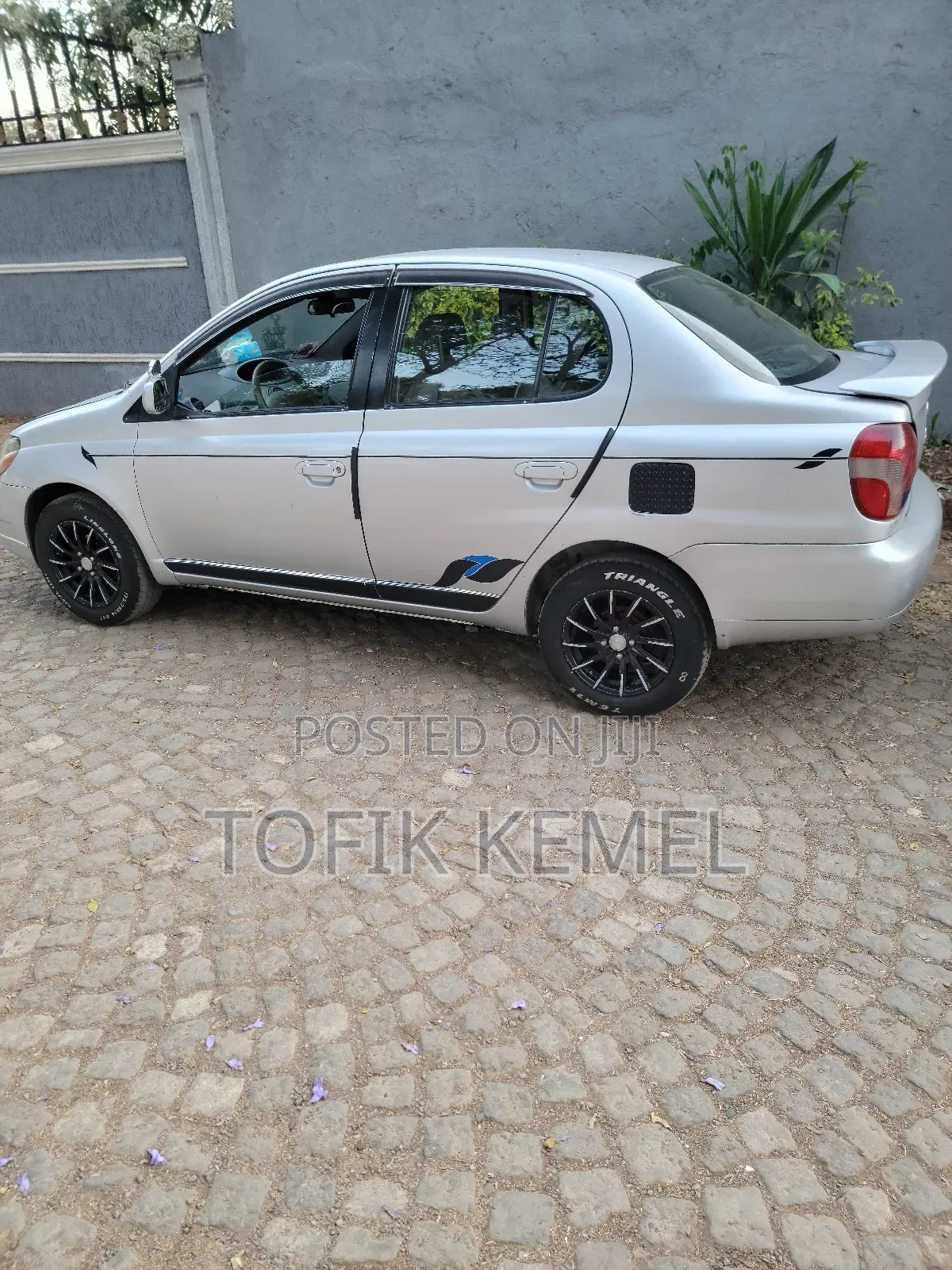 Toyota Platz 1.0 FWD 2001 Silver