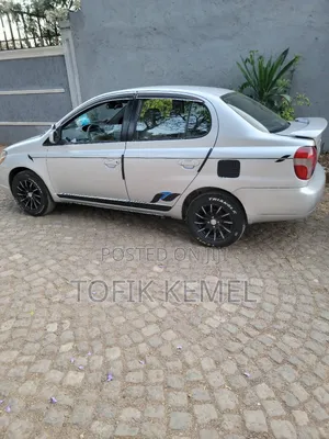 Toyota Platz 1.0 FWD 2001 Silver