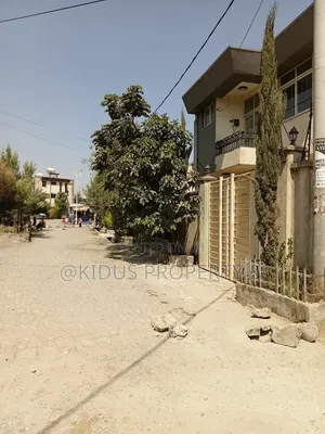 6bdrm House in Nasswe Real State, Nifas Silk-Lafto for sale