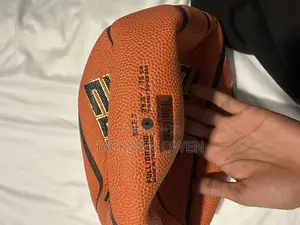 Official Men’S Nike Elite Championship Basketball