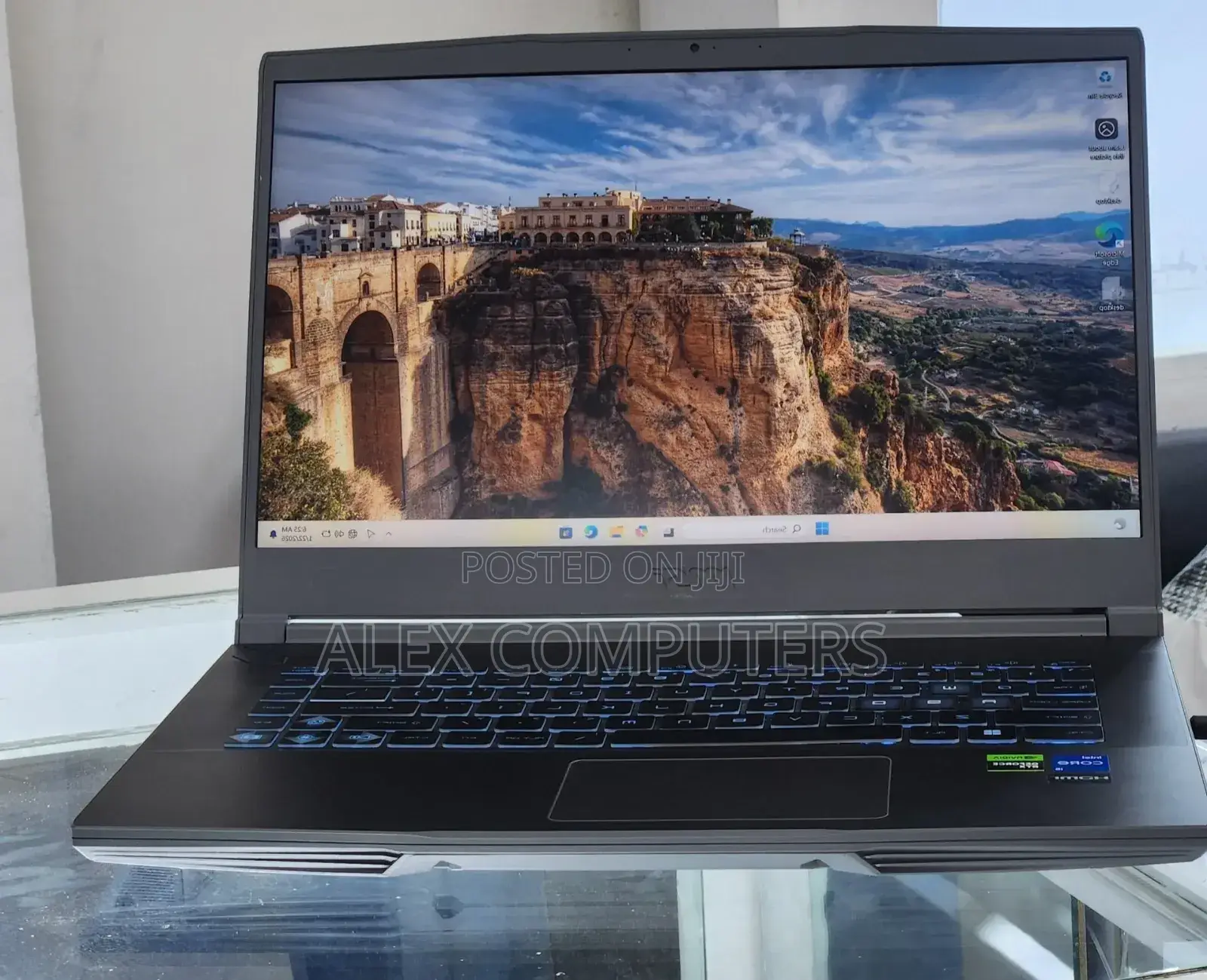 New Laptop MSI 16GB Intel Core I5 SSD 512GB