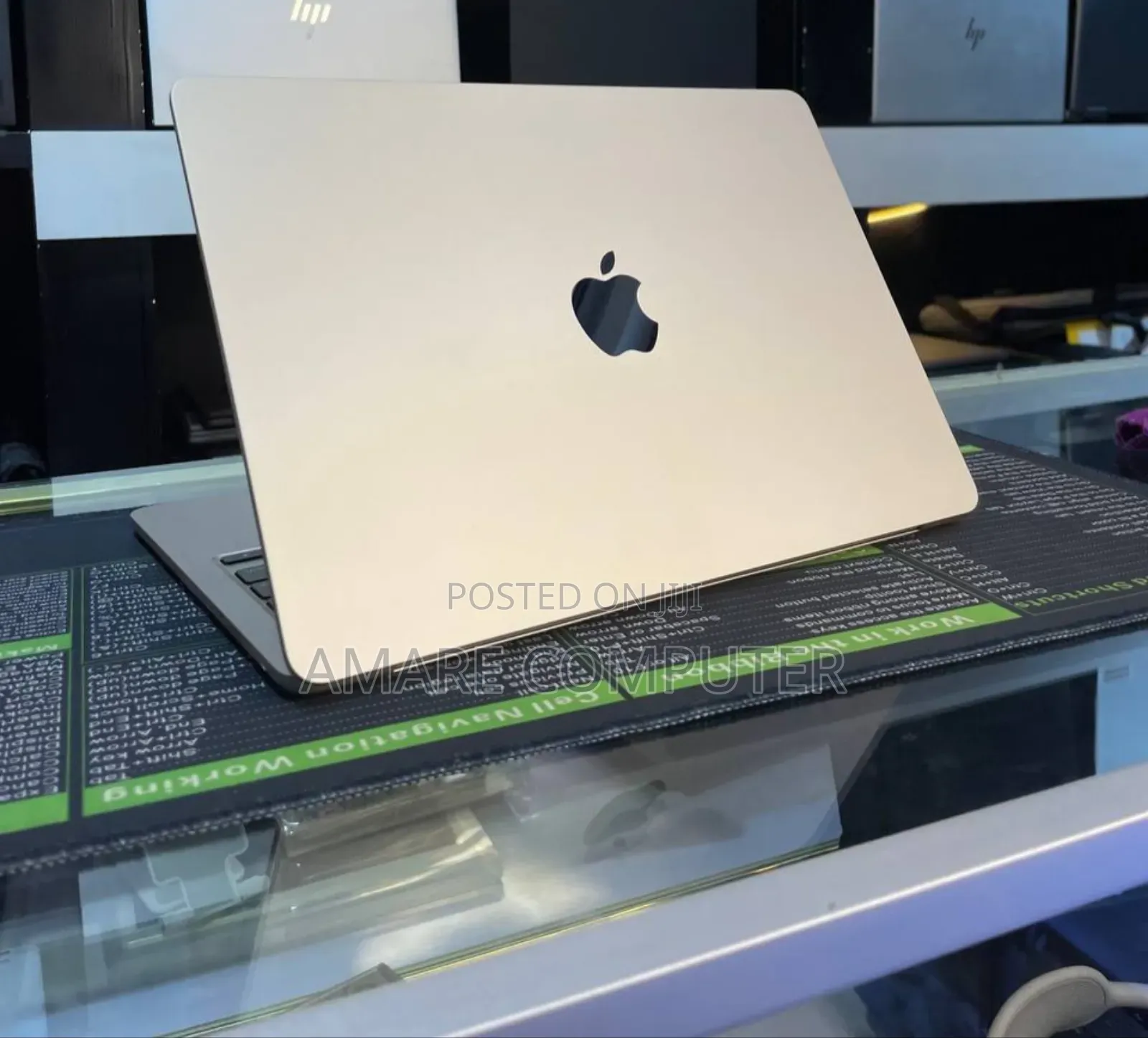 New Laptop Apple MacBook Air 2024 M3 13-Inch 8GB Apple M3 SSD 256GB