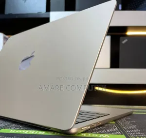 New Laptop Apple MacBook Air 2024 M3 13-Inch 8GB Apple M3 SSD 256GB