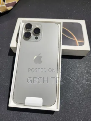 New Apple iPhone 16 Pro Max 256 GB Silver