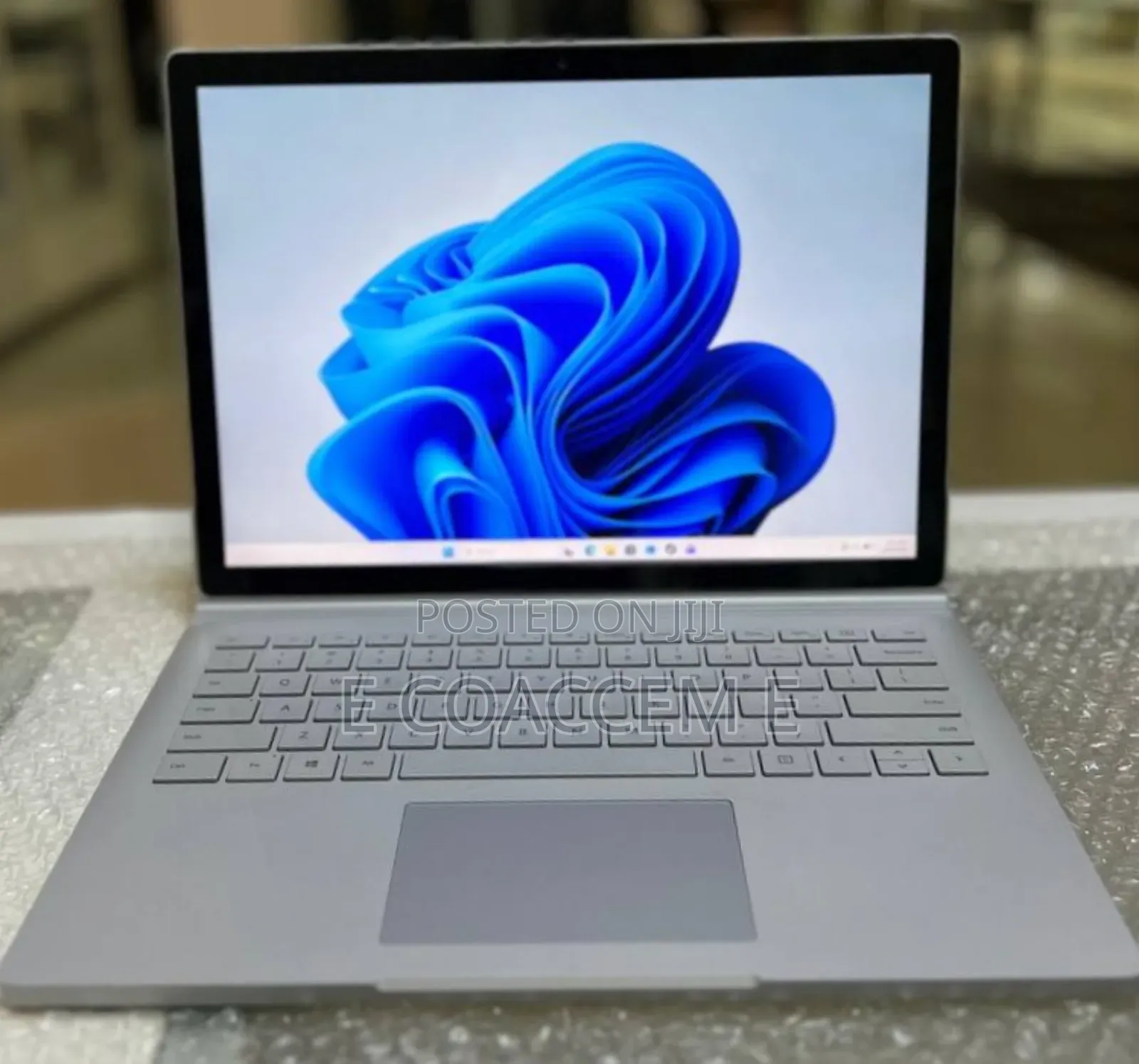 New Laptop Microsoft 16GB Intel Core I7 SSD 256GB