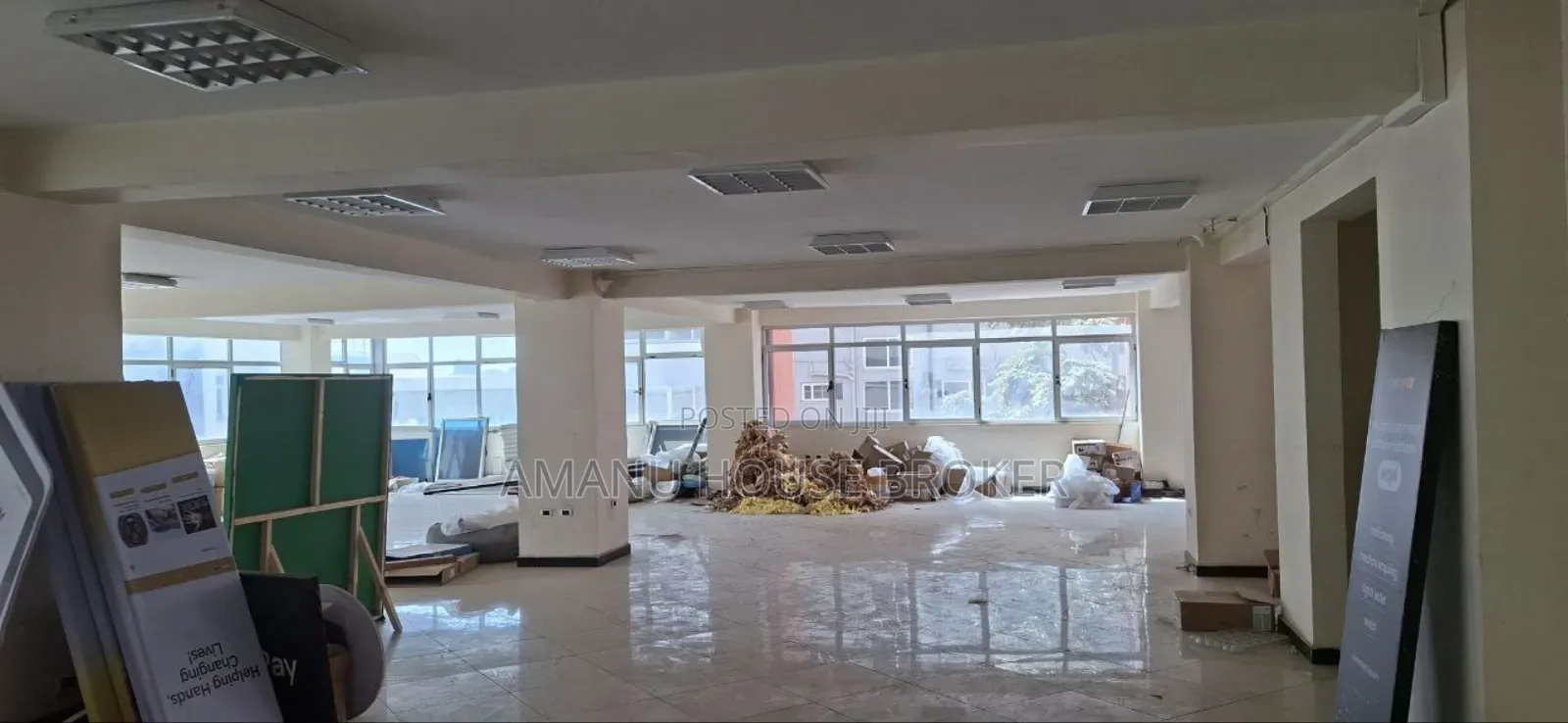 Urgent Office for Rent in Kasanchis Area 330sqm