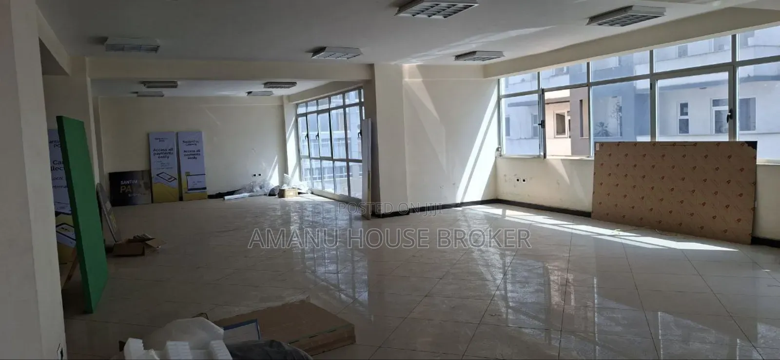 Urgent Office for Rent in Kasanchis Area 330sqm