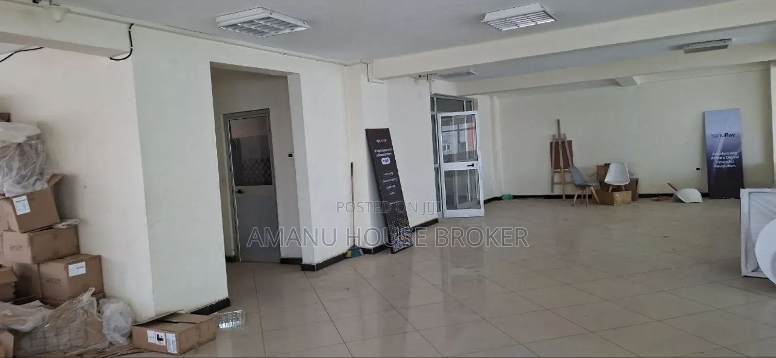 Urgent Office for Rent in Kasanchis Area 330sqm