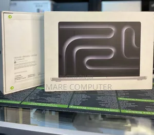 New Laptop Apple MacBook 36GB Apple M4 Max SSD 1T