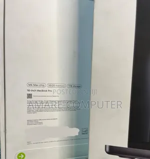 New Laptop Apple MacBook 36GB Apple M4 Max SSD 1T