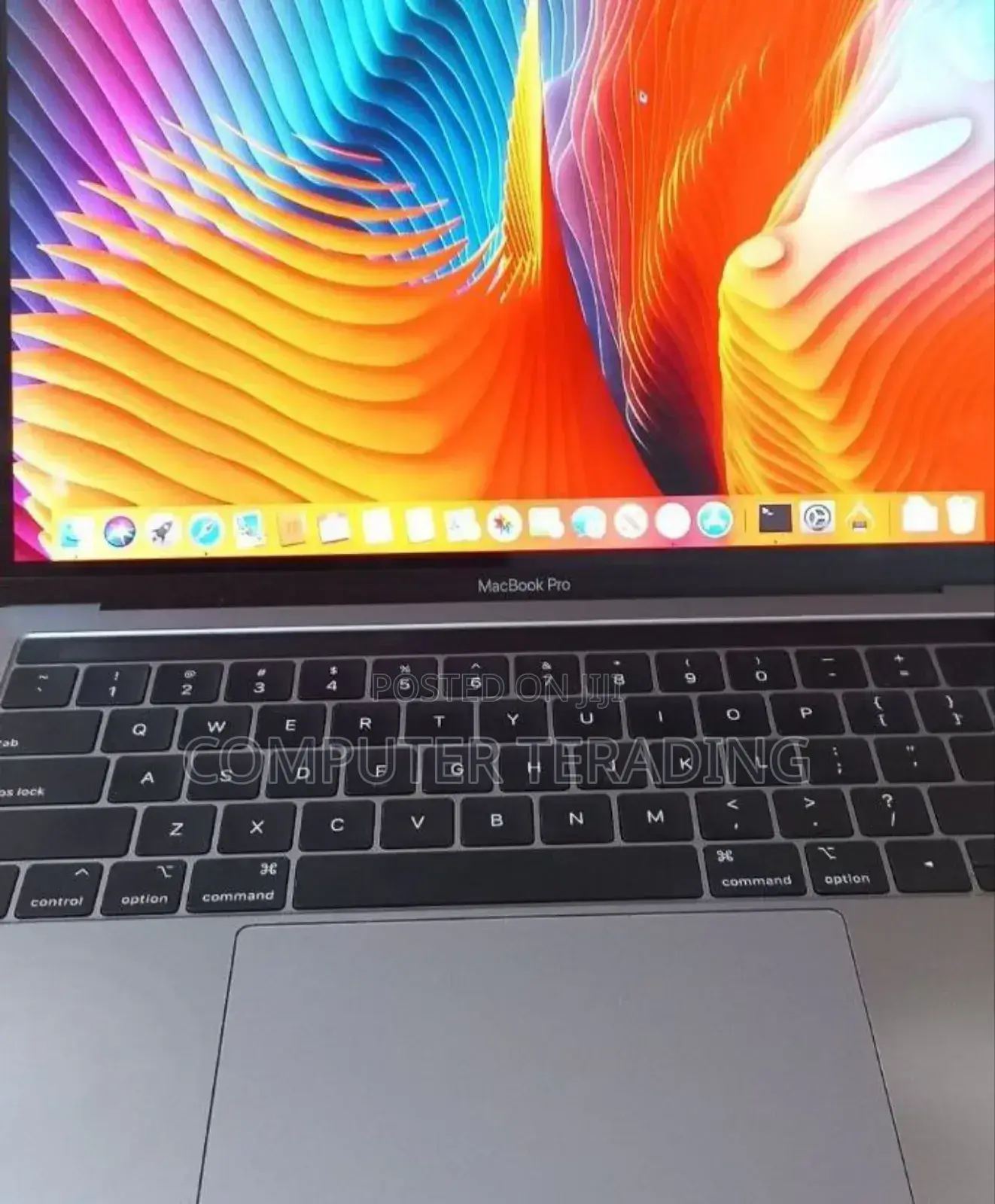 New Laptop Apple MacBook Pro 2018 16GB Intel Core I7 SSD 512GB