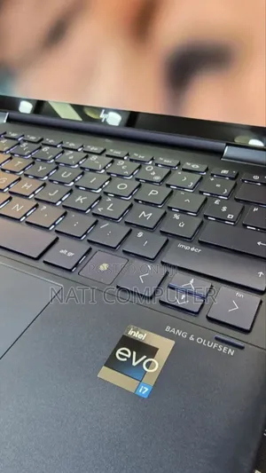 New Laptop HP Spectra 13 16GB Intel Core I7 SSD 1T