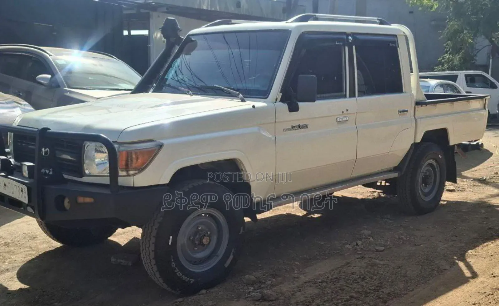 Toyota Land Cruiser 2017 White