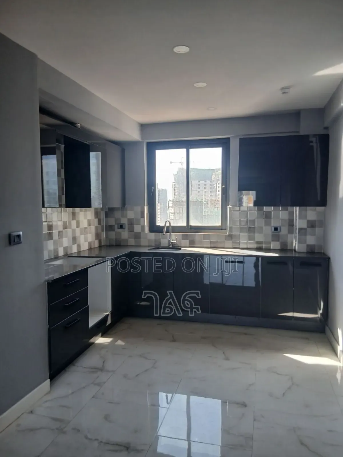 3bdrm Apartment in ቦሌ ደንበል አደባባይ በቱርኩ, Bole for sale