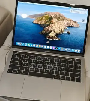 New Laptop Apple MacBook Pro 2019 16GB Intel Core I7 SSD 1T