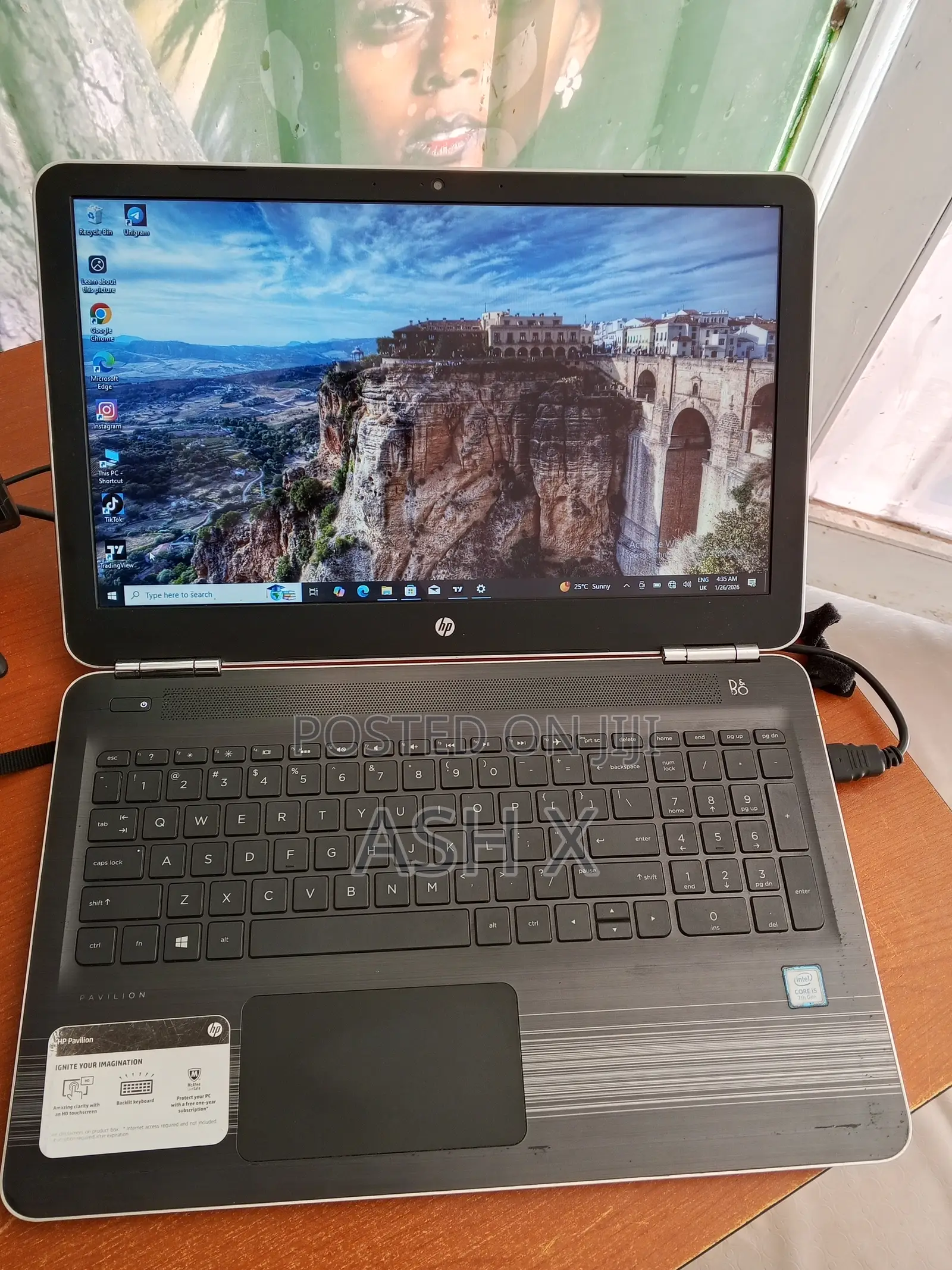 Laptop HP Pavilion 10 12GB Intel Core I5 HDD+SSD 1T