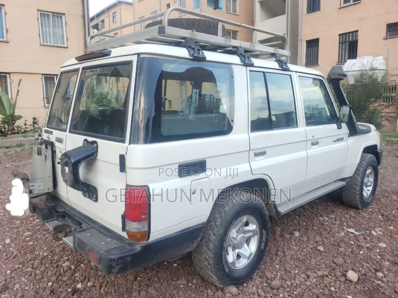 Toyota Land Cruiser 2012 White