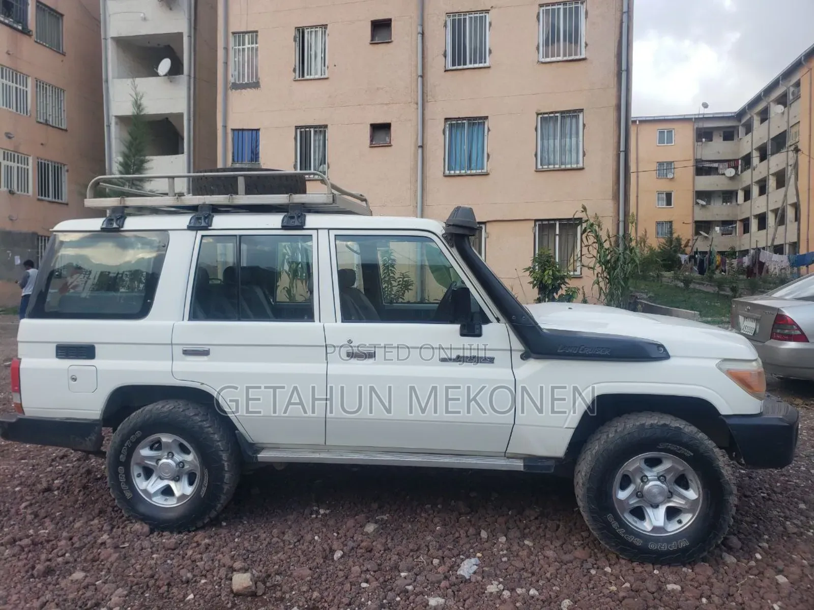 Toyota Land Cruiser 2012 White