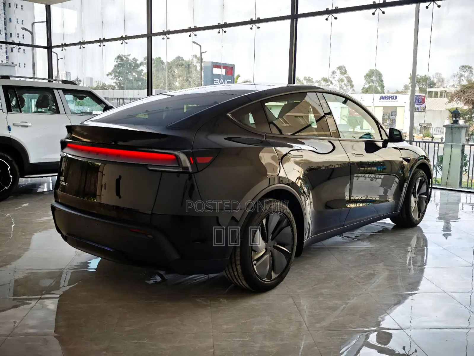 New Tesla Model Y Long Range RWD 2025 Black