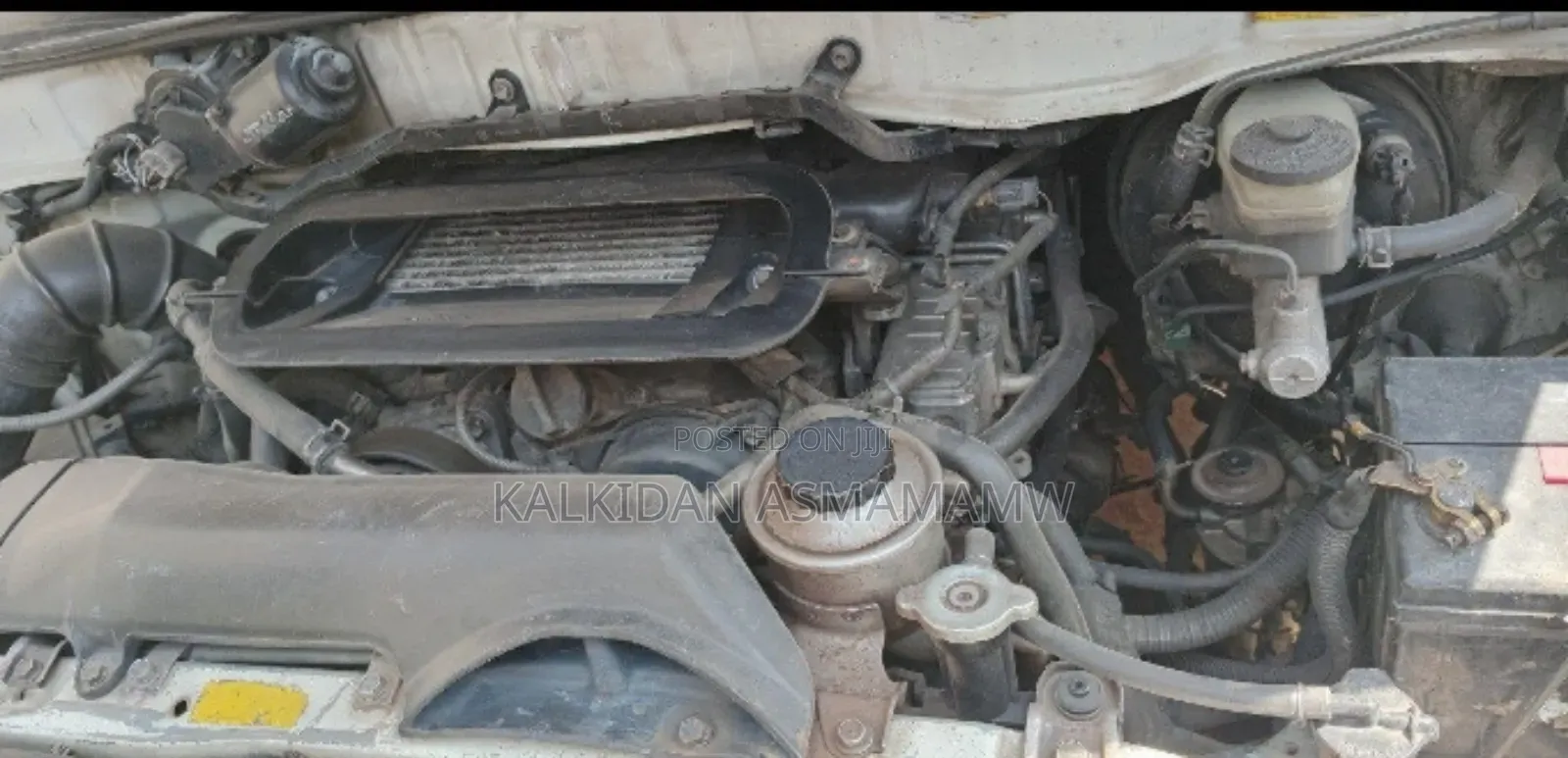 Toyota HiAce 2007 White