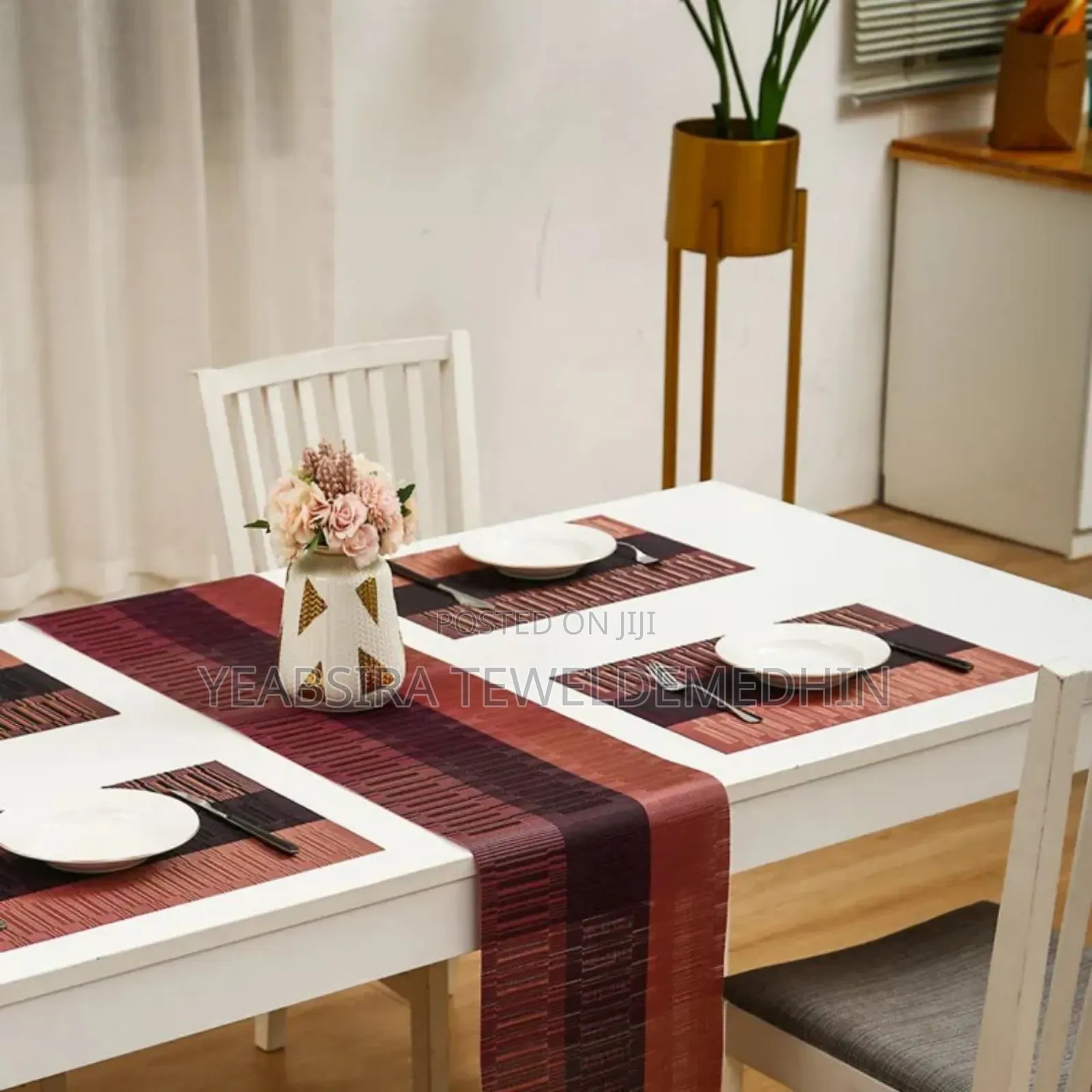 High Quality Table Mat Placements With Runner የመመገቢያ ጠረቤዛ ምንጣፍ