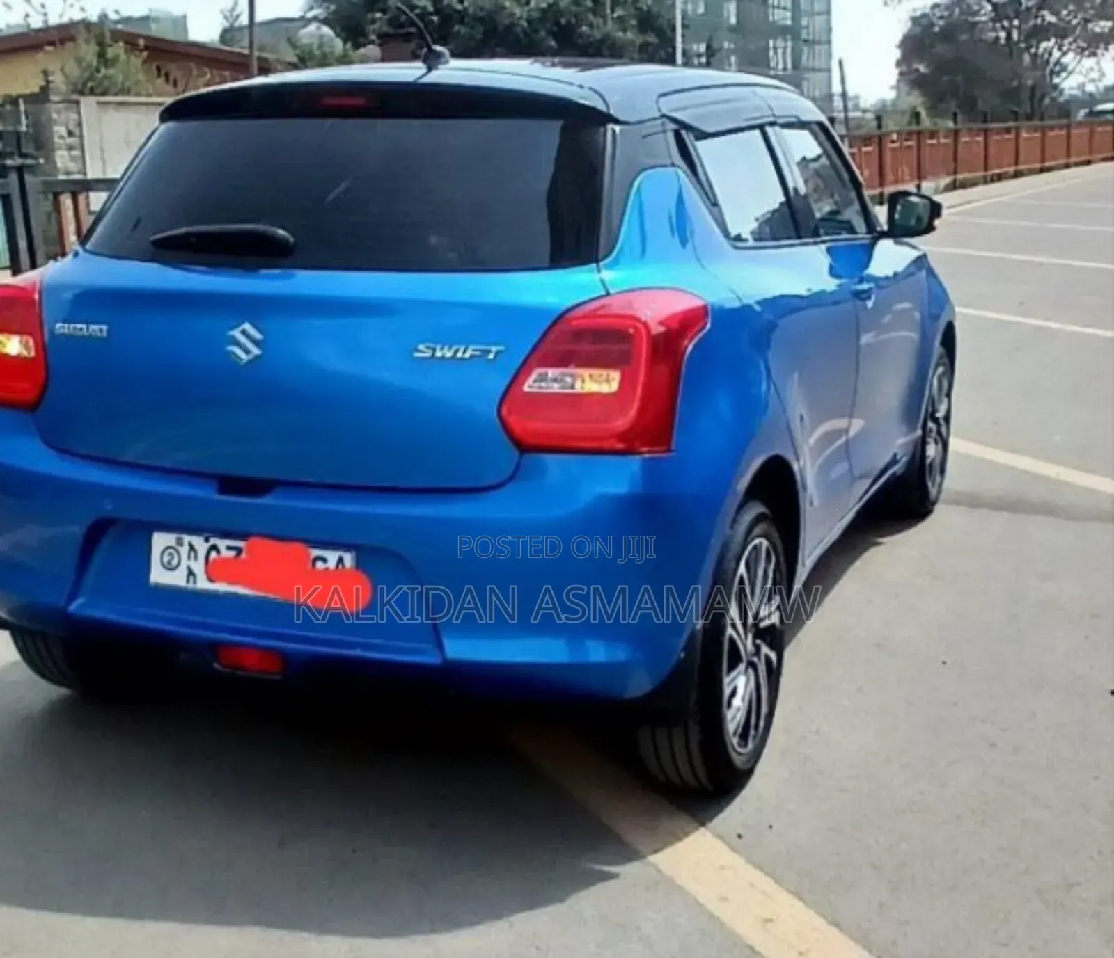 Suzuki Swift 2023 Blue